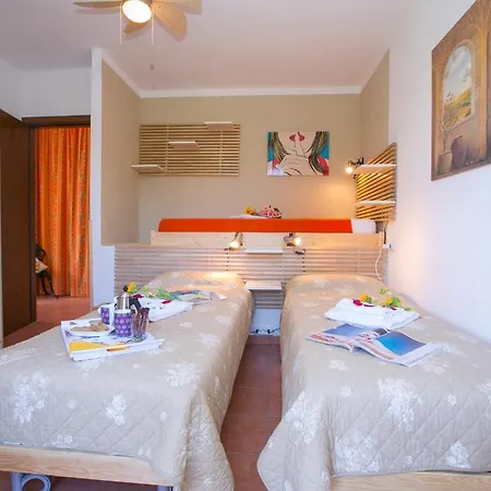 Sleeps 7 Mezzegra